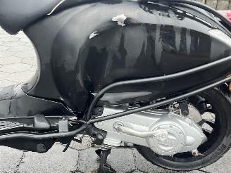 Vespa  Sprint picture 9