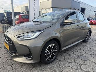 skadebil auto Toyota Yaris 1.5 Hybrid Dynamic 2021/11
