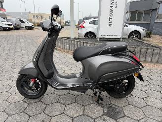 damaged scooters Vespa  Sprint 4T Sport 2018/2