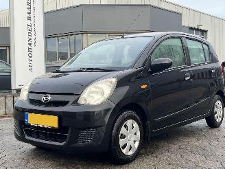 uszkodzony samochody osobowe Daihatsu Cuore 1.0 Trend 2009/2