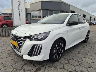 krockskadad bil auto Peugeot 208 1.2 PureTech 100 Allure 2024/10