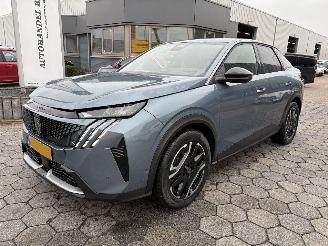 Damaged car Peugeot 3008 e-3008 Allure Avantage 210 73 kWh NIEUW! 267km 2025/11