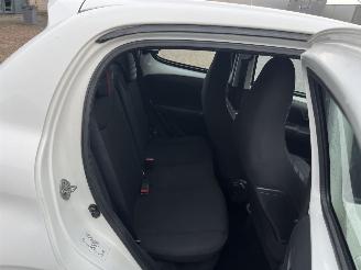 Peugeot 108 1.0 e-VTi Active picture 11