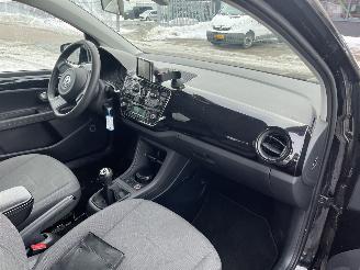 Volkswagen Up! 1.0 move up! BlueMotion picture 13