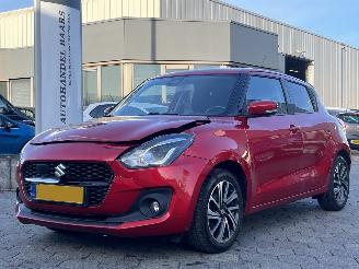 damaged passenger cars Suzuki Swift 1.2 Stijl Smart Hybrid 2020/9