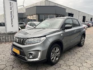 Vaurioauto  passenger cars Suzuki Vitara 1.5 Hybrid Select 2023/2