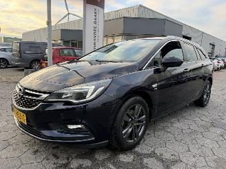 Vaurioauto  passenger cars Opel Astra Sports Tourer 1.0 Turbo 120 Jaar Edition 2019/7