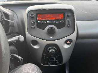 Peugeot 108 1.0 e-VTi Active picture 18
