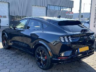 Ford Mustang MACH-E Extended Premium AWD 98 kWh picture 6