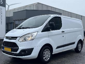 skadebil bedrijf Ford Transit Custom 270 2.0 TDCI L1H1 Trend 2017/4