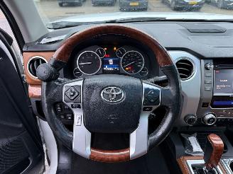 Toyota Tundra 5.7 V8 Double Cab picture 17