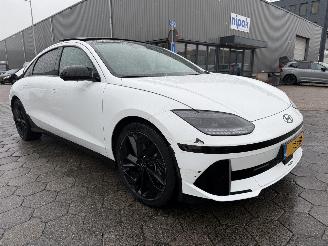 Voiture accidenté Hyundai IONIQ 6 First Edition AWD 77.4 kWh 2023/10