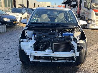 Peugeot 108 1.0 e-VTi Active picture 2