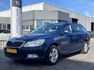 damaged passenger cars Skoda Octavia Combi 1.2 TSI Ambition Business Line 2011/5