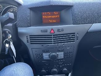 Opel Astra 1.6 Edition picture 15