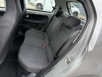 Volkswagen Up! 1.0 BMT move up! picture 10