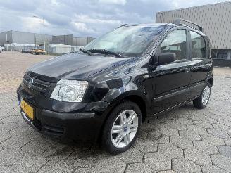 skadebil auto Fiat Panda 1.2 Emotion 2006/11