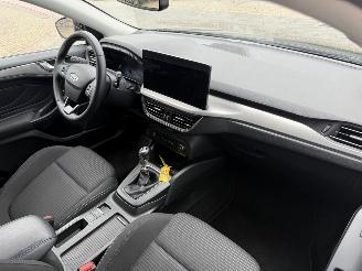 Ford Focus 1.0 EcoBoost Hybrid Titanium picture 11