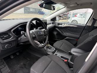 Ford Focus 1.0 EcoBoost Hybrid Titanium picture 12
