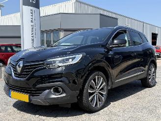damaged passenger cars Renault Kadjar 1.2 TCe Bose 2015/7