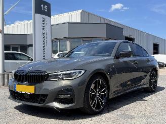 krockskadad bil auto BMW 3-serie 330e High Executive AUTOMAAT 2020/4