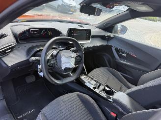 Peugeot e-2008 EV Active Pack 50 kWh picture 15