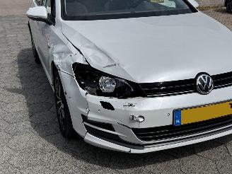 Volkswagen Golf 1.2 TSI  PANO picture 12