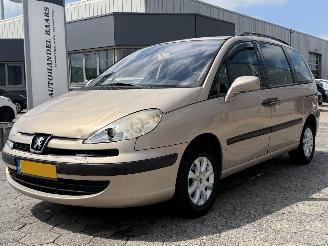 skadebil auto Peugeot 807 2.0 ST 7persoons 2003/2