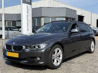 skadebil auto BMW 3-serie Touring 320d High Executive AUTOMAAT 2013/1