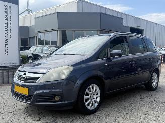 uszkodzony samochody osobowe Opel Zafira 1.6 Executive 2006/9