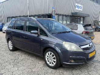 Opel Zafira 1.6 Executive picture 3