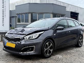 Damaged car Kia Cee d Sportswagon 1.0 T-GDi First Edition 2015/11