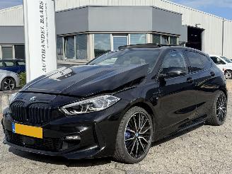 Avarii autoturisme BMW 1-serie 118i M AUTOMAAT PANO 2021/2