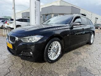 Avarii autoturisme BMW 3-serie Touring 320i Upgrade Edition 2014/2