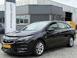 damaged passenger cars Opel Astra 1.2 Edition 2020/5