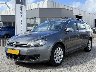 Vaurioauto  passenger cars Volkswagen Golf Variant 1.6 TDI Comfort Executive Line BlueMotion 2012/10