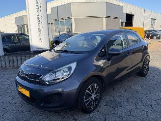 Avarii autoturisme Kia Rio 1.2 CVVT Comfort Pack 2013/7