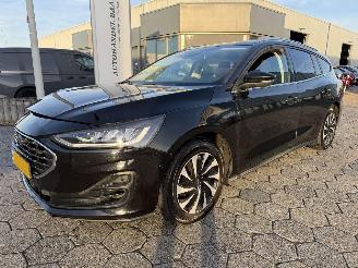 krockskadad bil auto Ford Focus Wagon 1.0 EcoBoost Hybrid Titanium Style 2022/8
