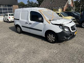 krockskadad bil bedrijf Mercedes Citan 108 CDI. AIRCO. 2018/11