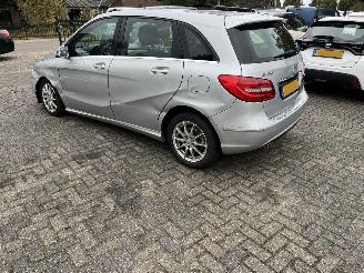 Mercedes B-klasse 180 AMBITION picture 4