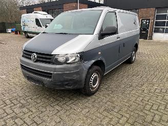 krockskadad bil bedrijf Volkswagen Transporter 2.0 TDI  CAMPER iNBOUW 2010/4
