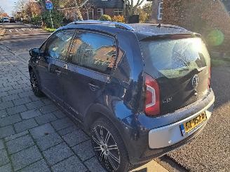 Volkswagen Up! 1.0 CROSS picture 5