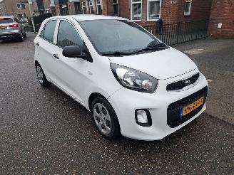 uszkodzony samochody osobowe Kia Picanto 1.0 cvvt econemy line 2015/12