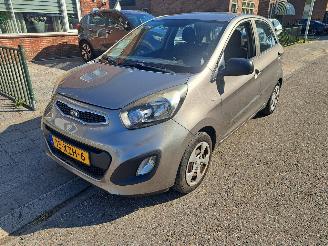 Voiture accidenté Kia Picanto 1.0 i 2012/9