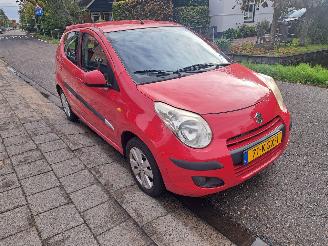 damaged passenger cars Suzuki Alto 1.0i exclusive 2009/11