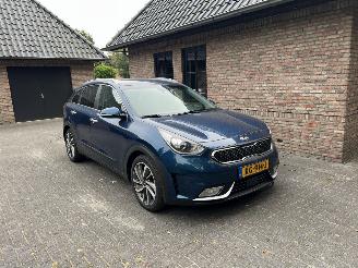 Unfallwagen Kia Niro 1.6 GDI HYBRID EXECUTIVE LINE 2016/9