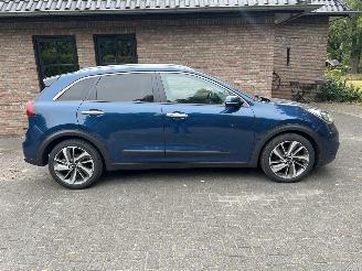 Kia Niro 1.6 GDI HYBRID EXECUTIVE LINE picture 19