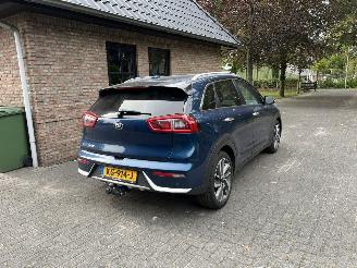 Kia Niro 1.6 GDI HYBRID EXECUTIVE LINE picture 2