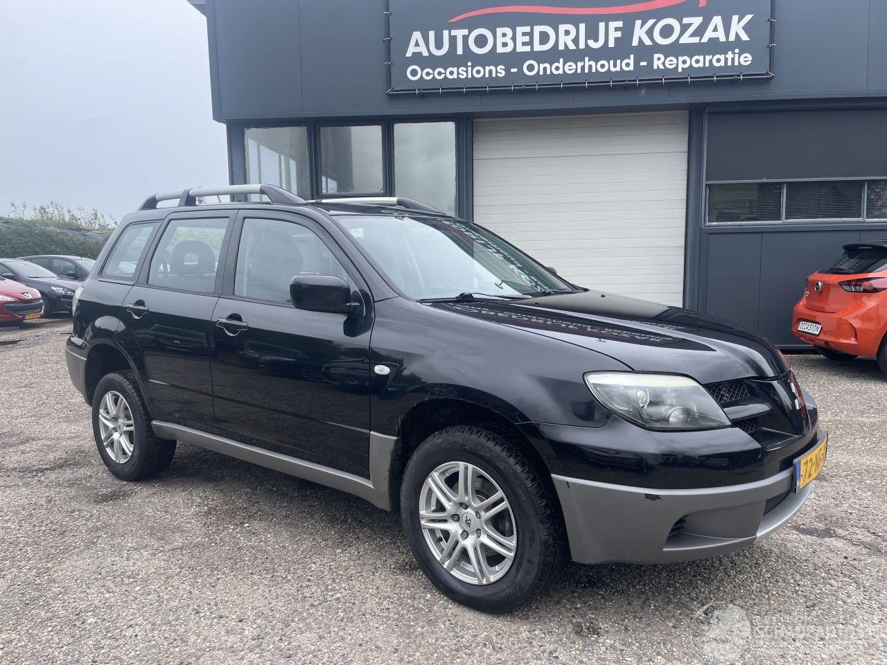 Mitsubishi Outlander 2.0 Comfort AIRCO NAVI PDC