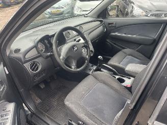 Mitsubishi Outlander 2.0 Comfort AIRCO NAVI PDC picture 12